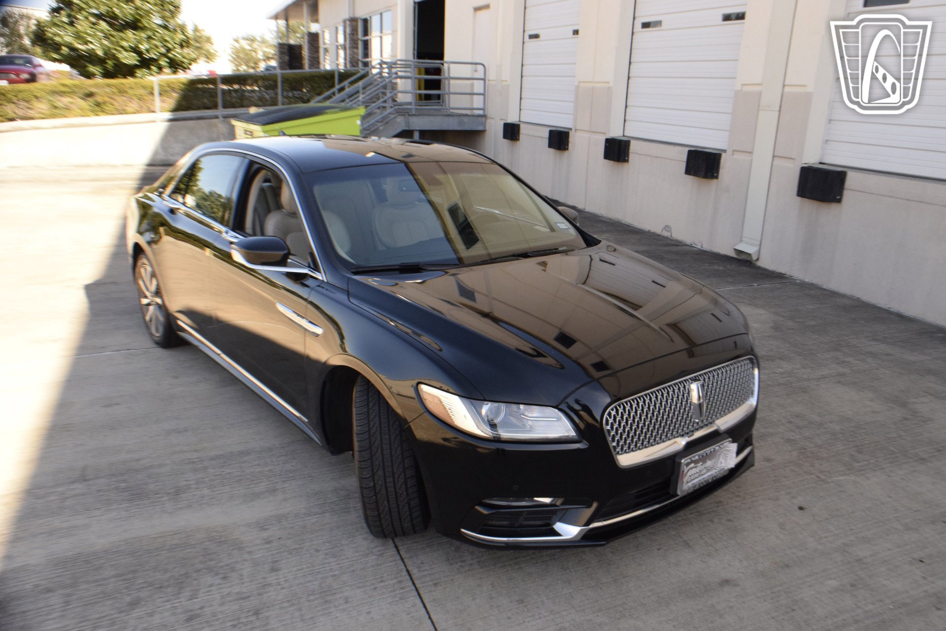 Used 2018 Lincoln Continental Premiere image 17