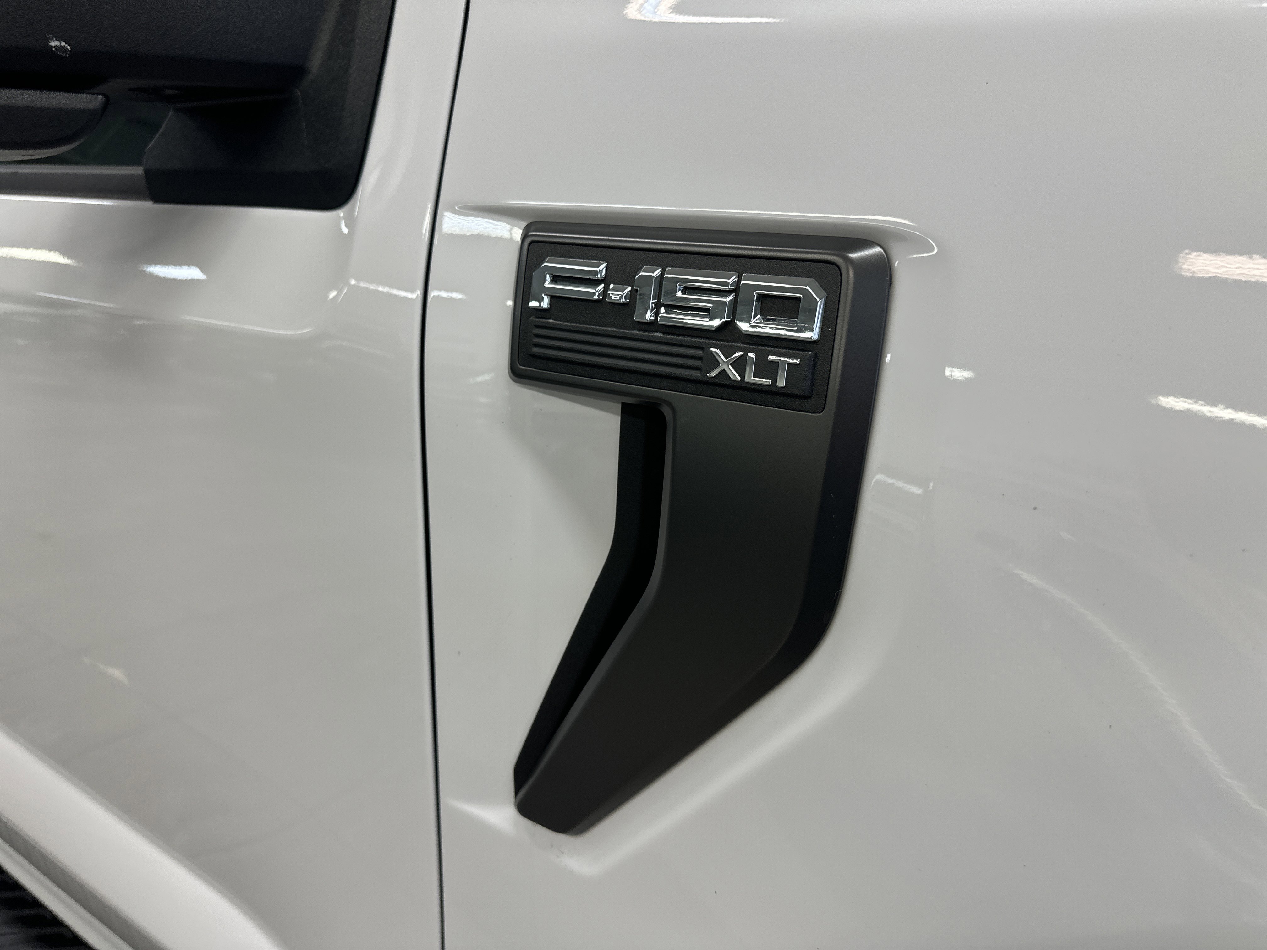 Used 2023 Ford F150 XLT w/ Equipment Group 302A High image 10