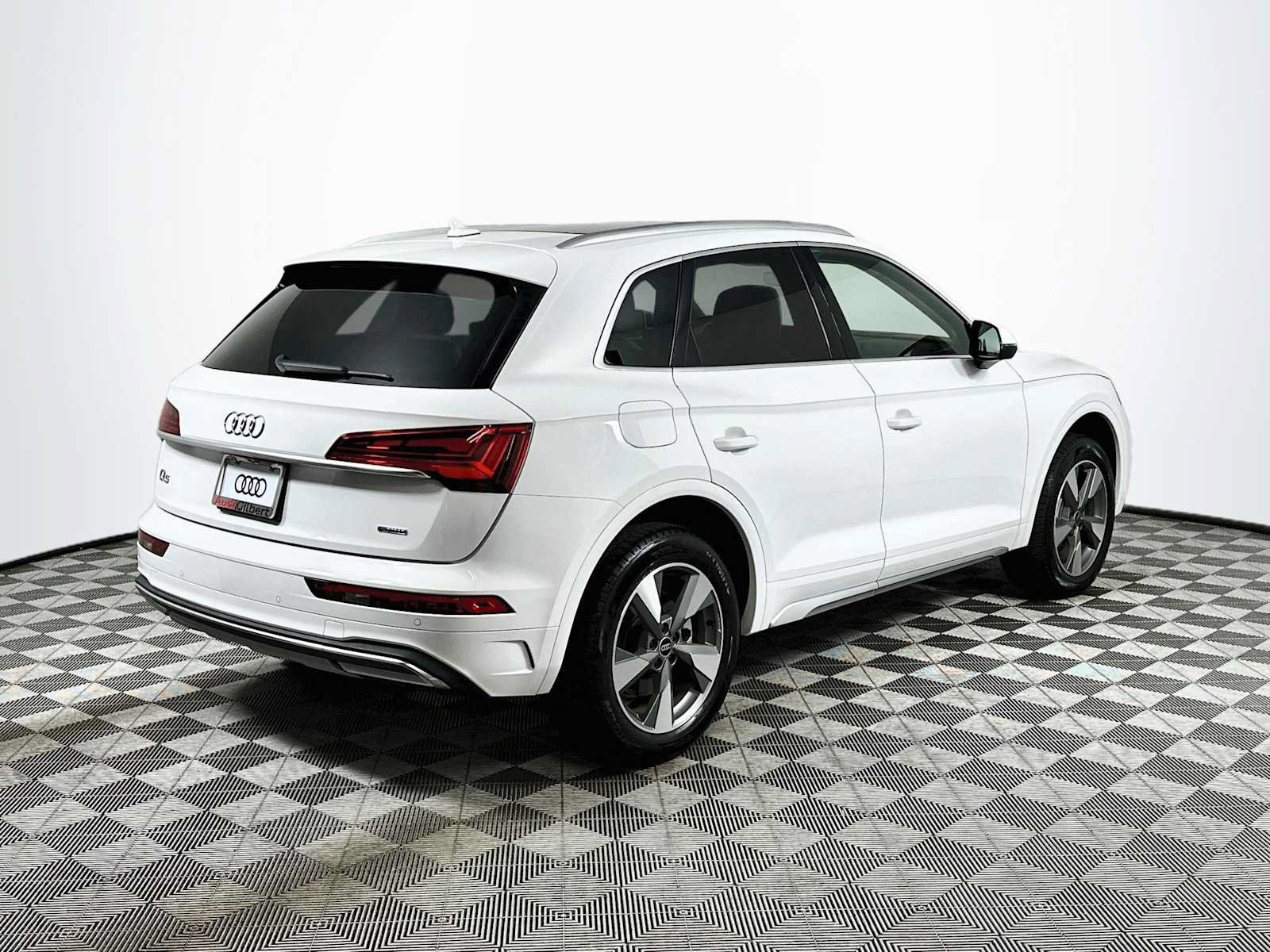 Certified 2023 Audi Q5 2.0T Premium w/ Convenience Package AWD/4WD image 7
