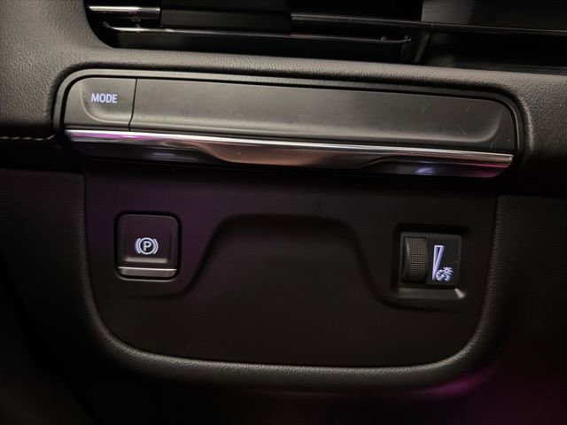 Used 2021 Cadillac Escalade Luxury image 30