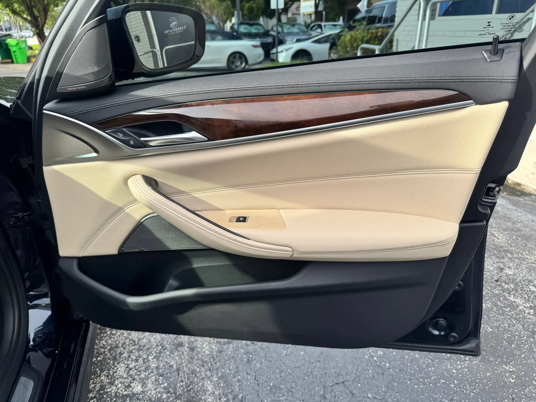 Used 2018 BMW 540i RWD image 34