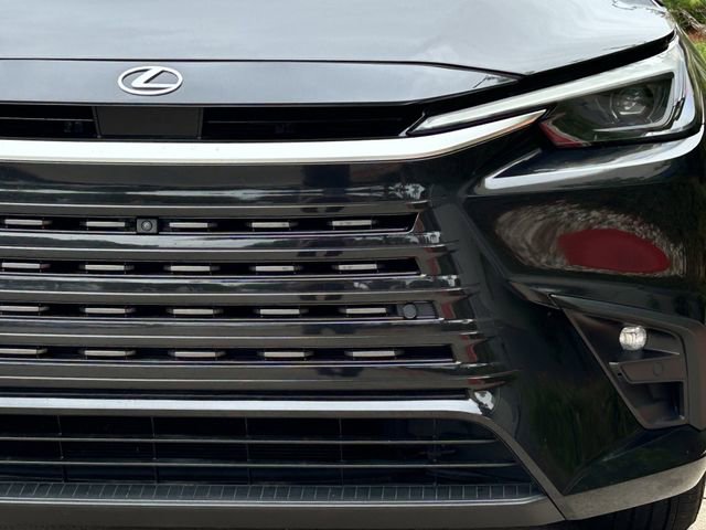 Used 2025 Lexus TX 350 AWD w/ Technology Package image 9