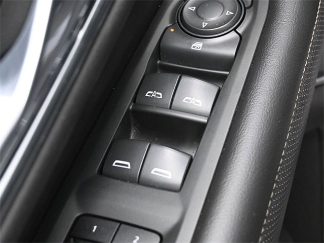 Used 2021 GMC Yukon SLT image 13