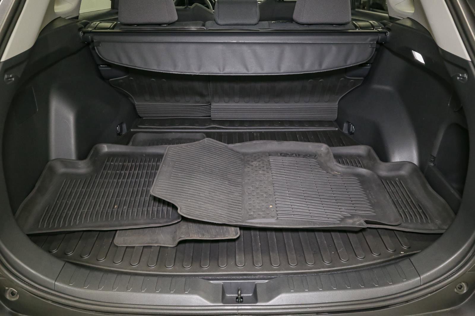 Used 2024 Toyota RAV4 XLE w/ Convenience Package image 12