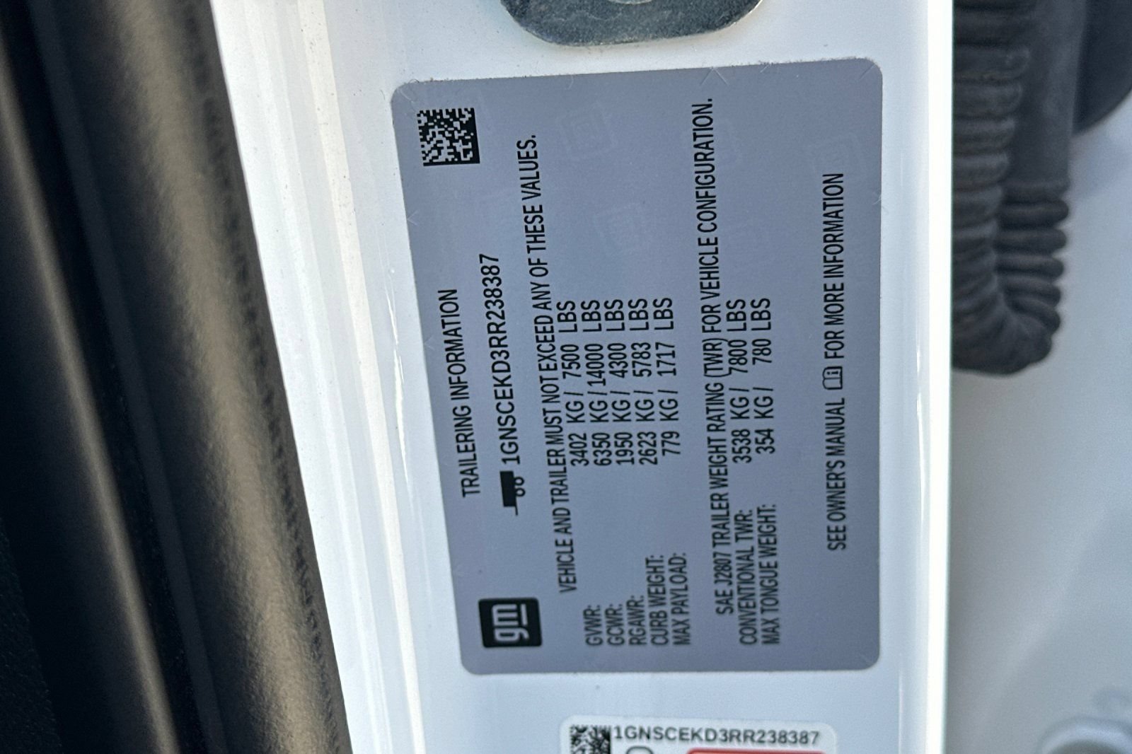 Used 2024 Chevrolet Suburban RST RWD image 29