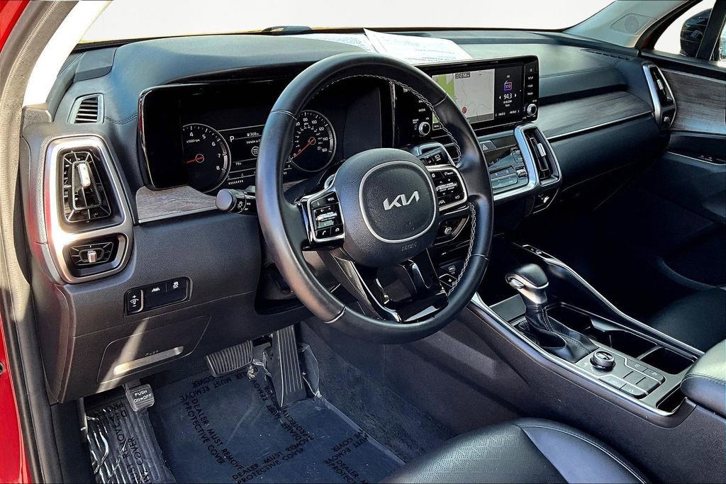 Used 2022 Kia Sorento S w/ Panoramic Sunroof Package image 13