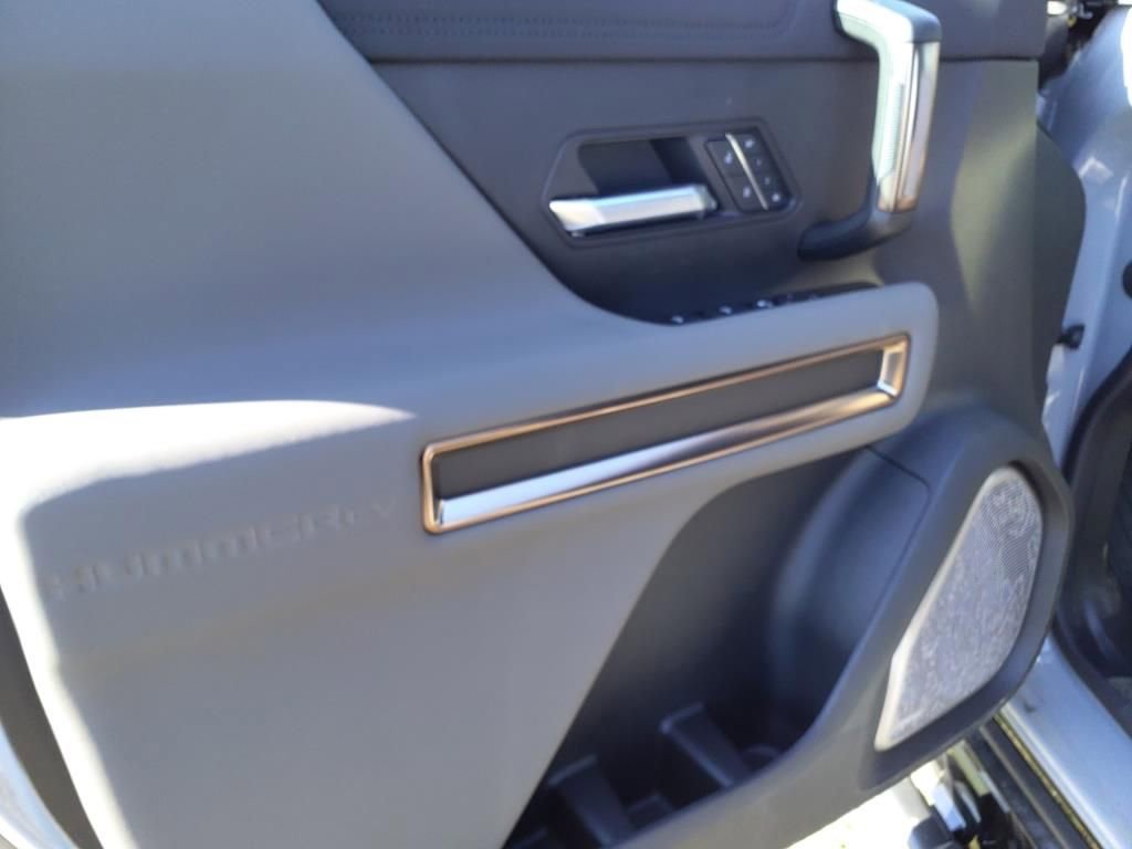 New 2025 GMC Hummer EV 3X w/ Battery Pack, 24 Module Pack image 13