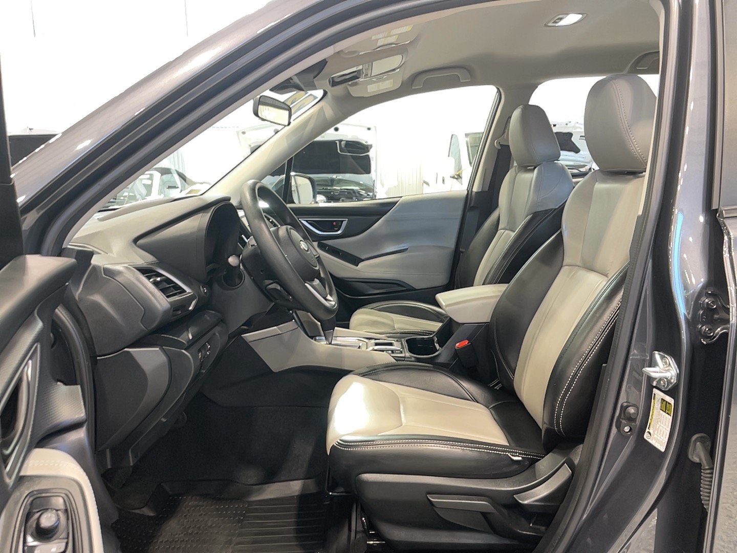 Used 2023 Subaru Forester AWD/4WD image 12