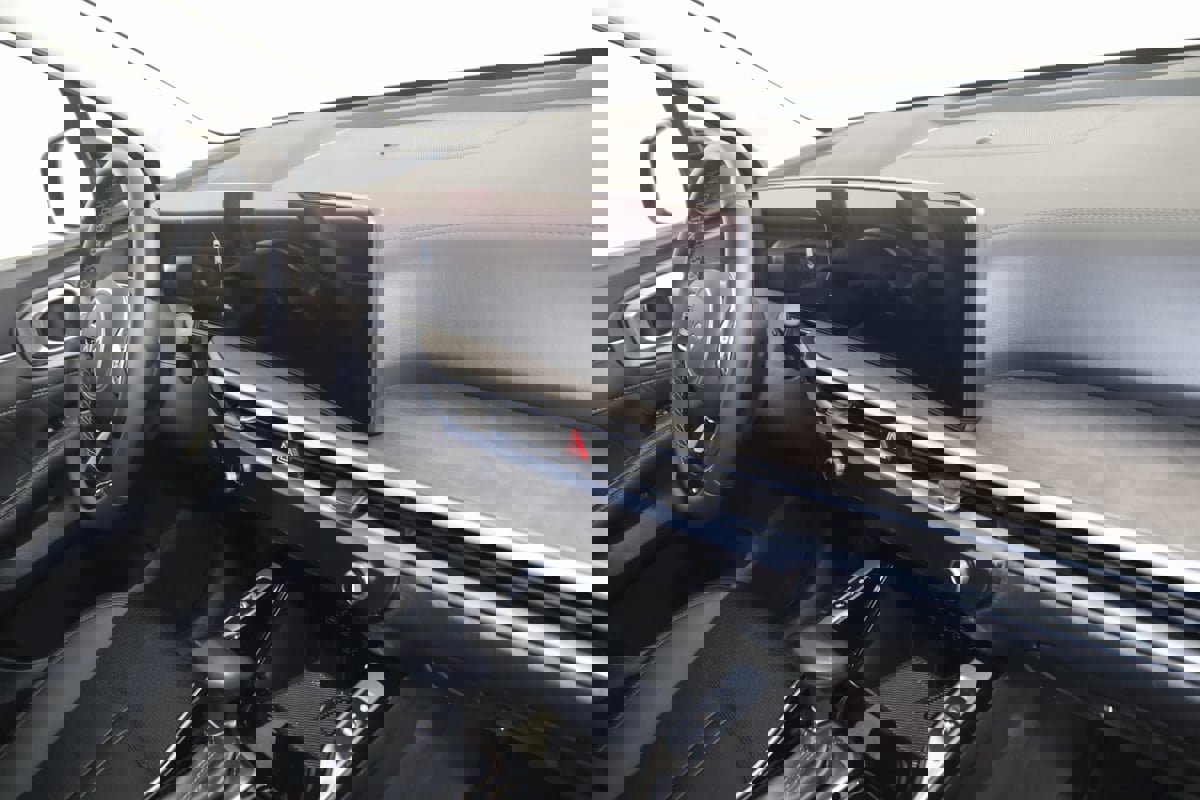 Used 2025 Kia Sorento SX image 41