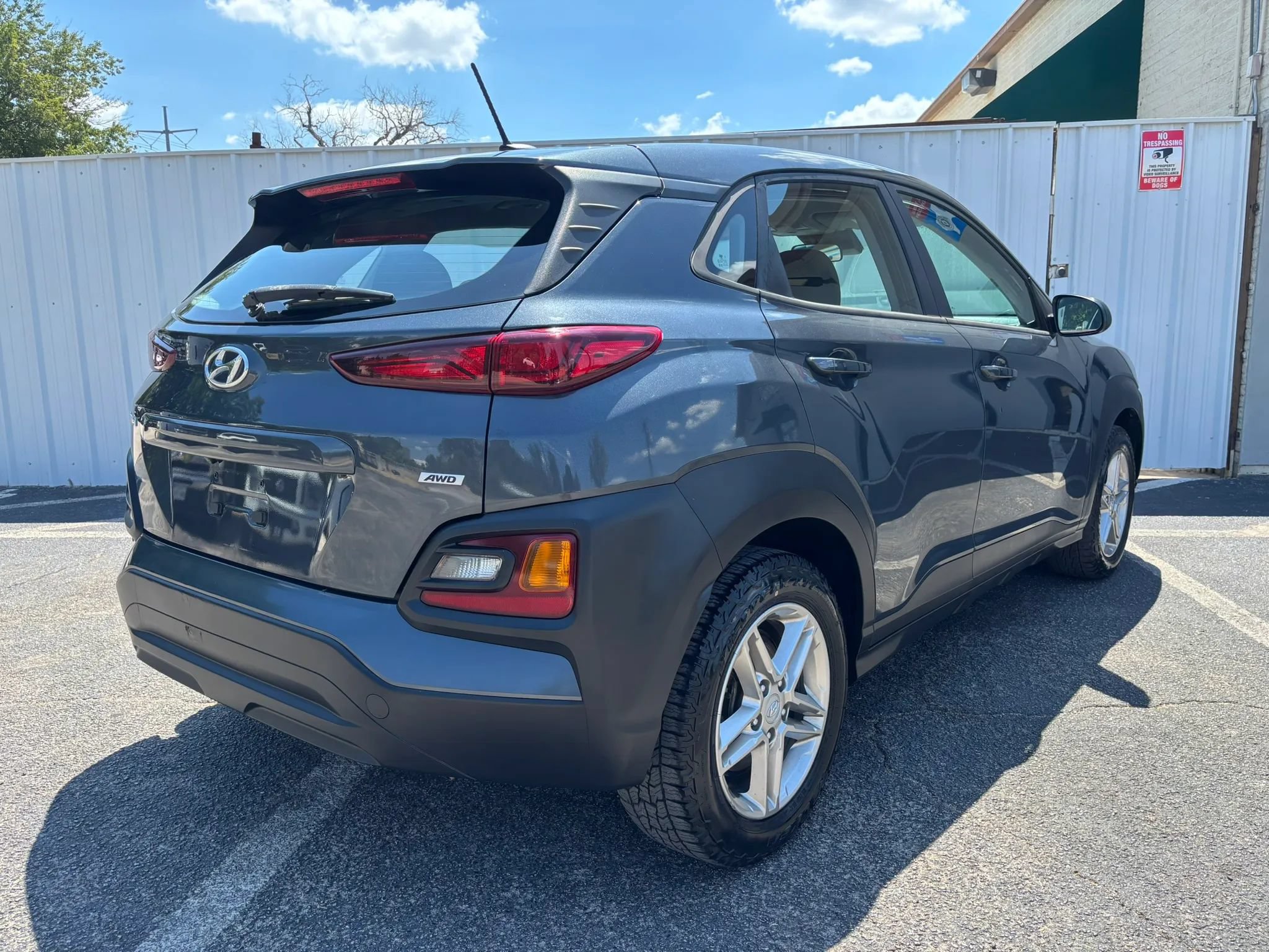 Used 2021 Hyundai Kona SE AWD/4WD image 6