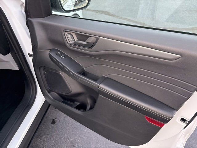 Used 2023 Ford Escape Active AWD/4WD image 6