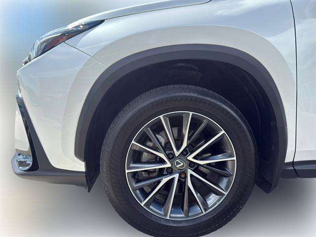 Certified 2025 Lexus NX 250 FWD w/ Towing Package (2000 Lbs) image 5