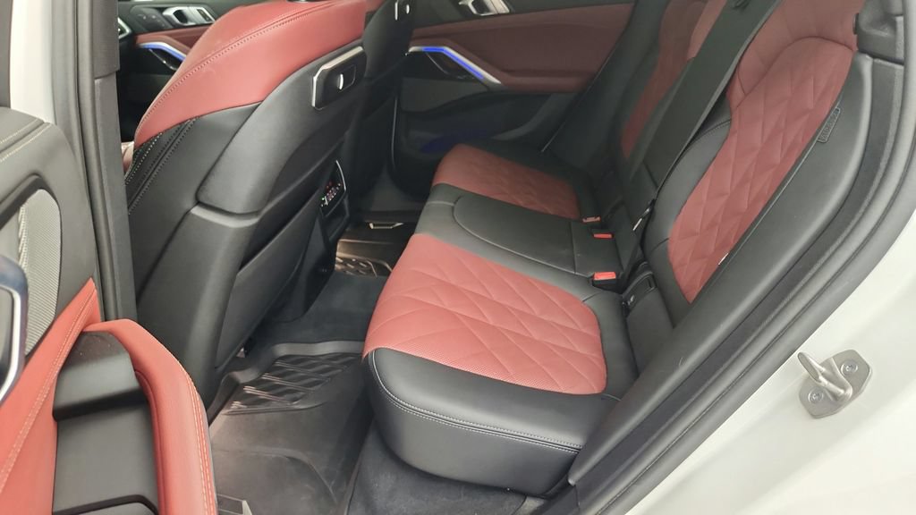 Used 2024 BMW X6 xDrive40i w/ Premium Package AWD/4WD image 35