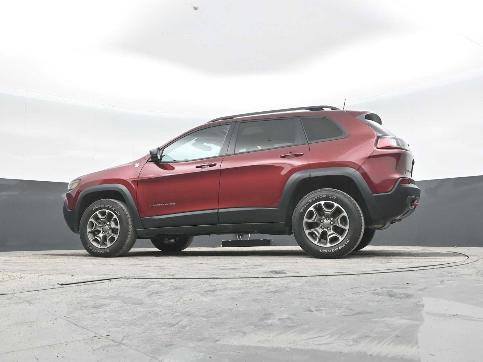 Used 2021 Jeep Cherokee Trailhawk w/ Sun, Sound & Nav Group image 22