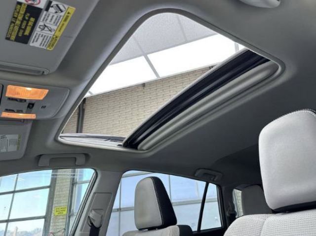 Used 2018 Toyota RAV4 Adventure image 12