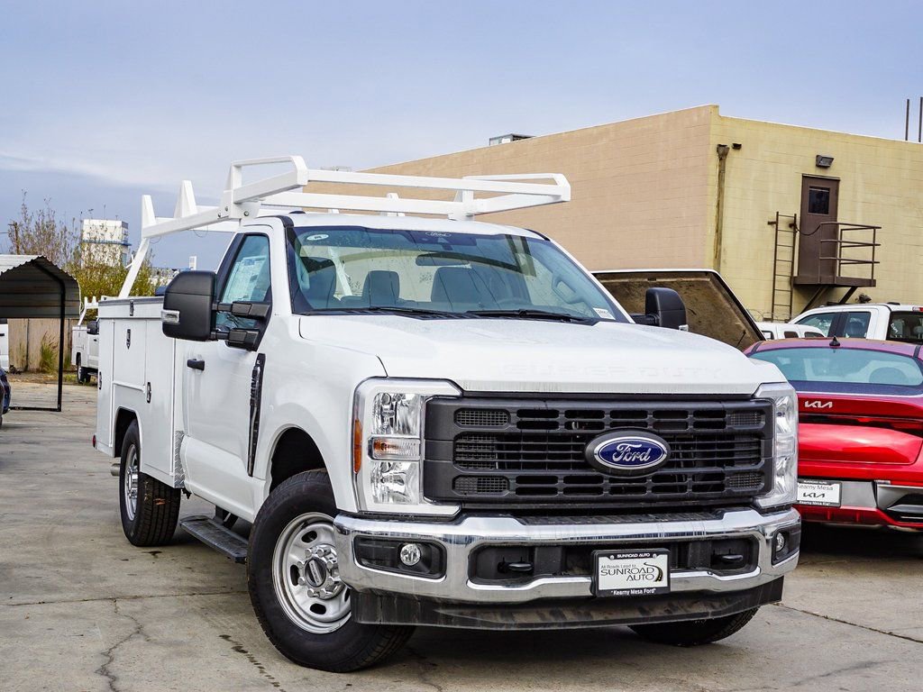 New 2024 Ford F250 XL w/ XL Chrome Package