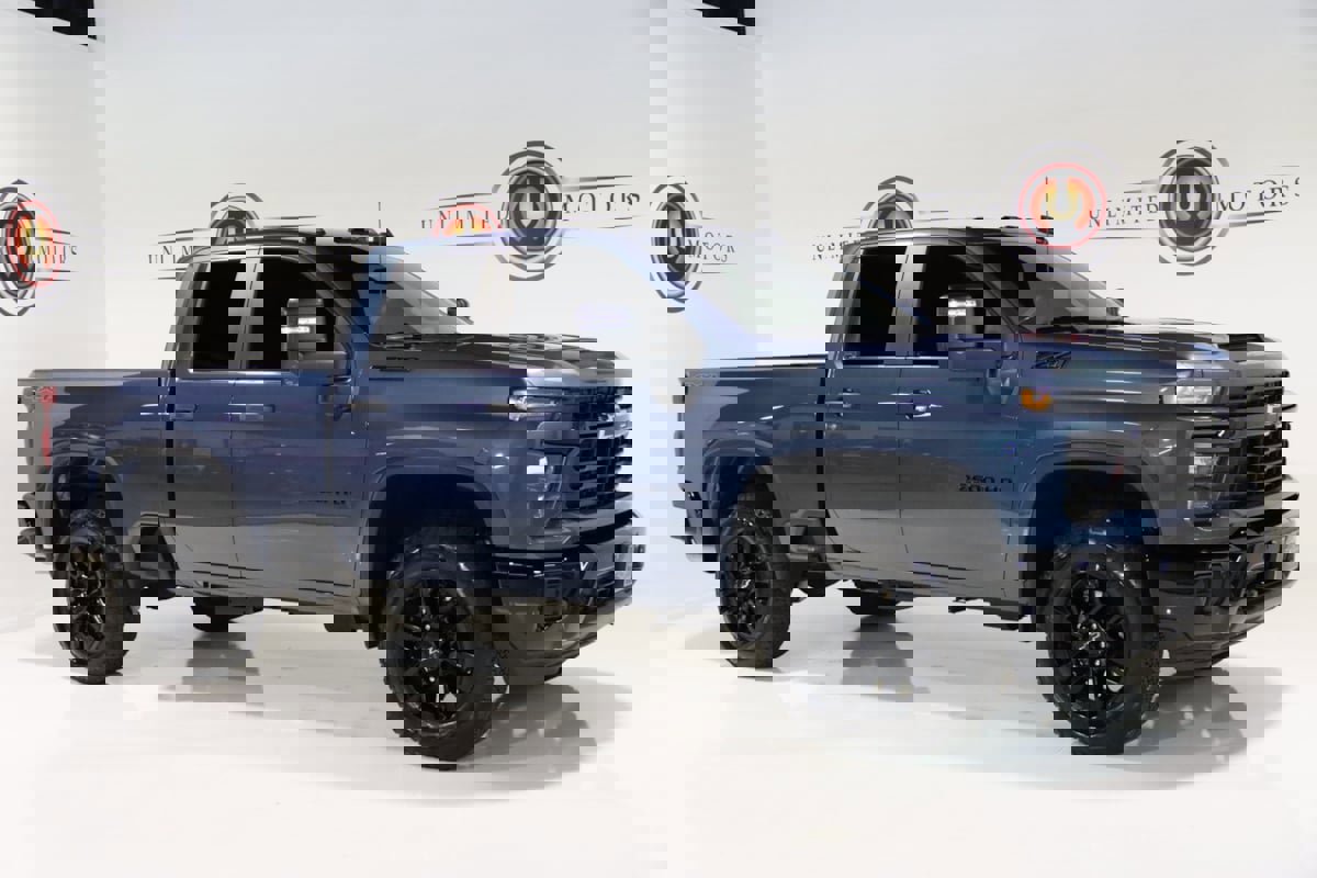 Used 2026 Chevrolet Silverado 2500 Custom w/ Custom Value Package image 6