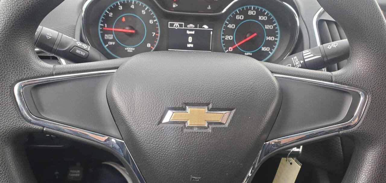 Used 2018 Chevrolet Cruze LS image 19