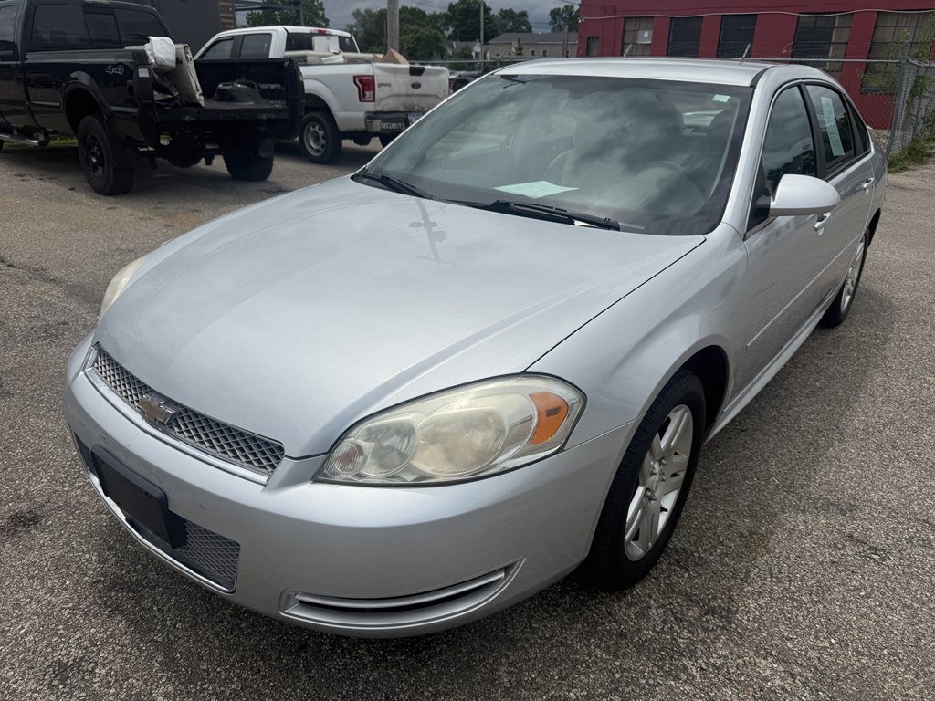 Used 2012 Chevrolet Impala LT FWD image 2