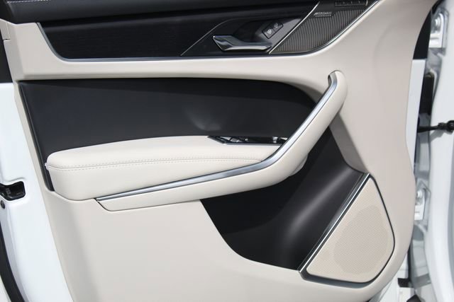 New 2026 Jaguar F-PACE R-Dynamic S image 21