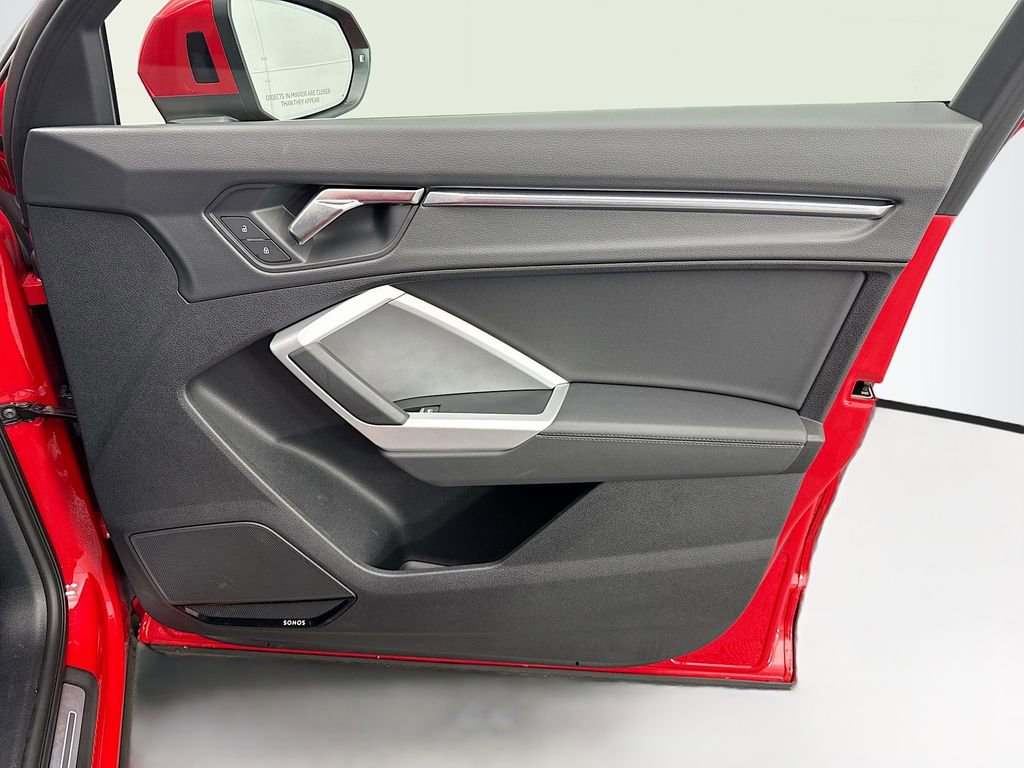 Certified 2025 Audi Q3 2.0T Premium Plus w/ Premium Plus Package image 23