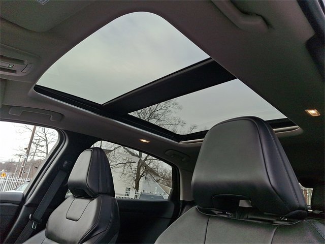 Used 2025 Nissan Ariya EVOLVE+ e-4ORCE image 14