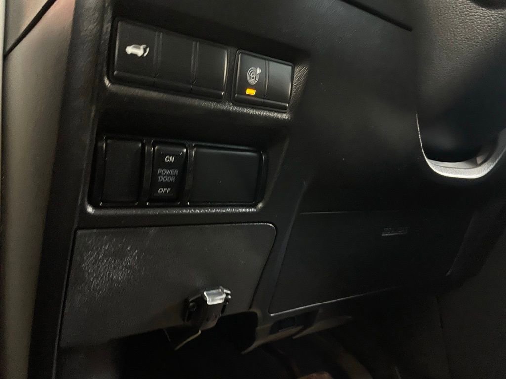 Used 2021 Nissan Armada SL w/ Captain's Chairs Package RWD image 35