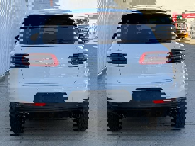 Used 2018 Porsche Macan S w/ Premium Package Plus image 5