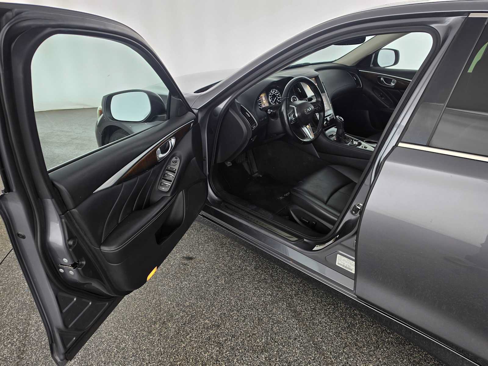 Used 2019 INFINITI Q50 Luxe RWD image 19