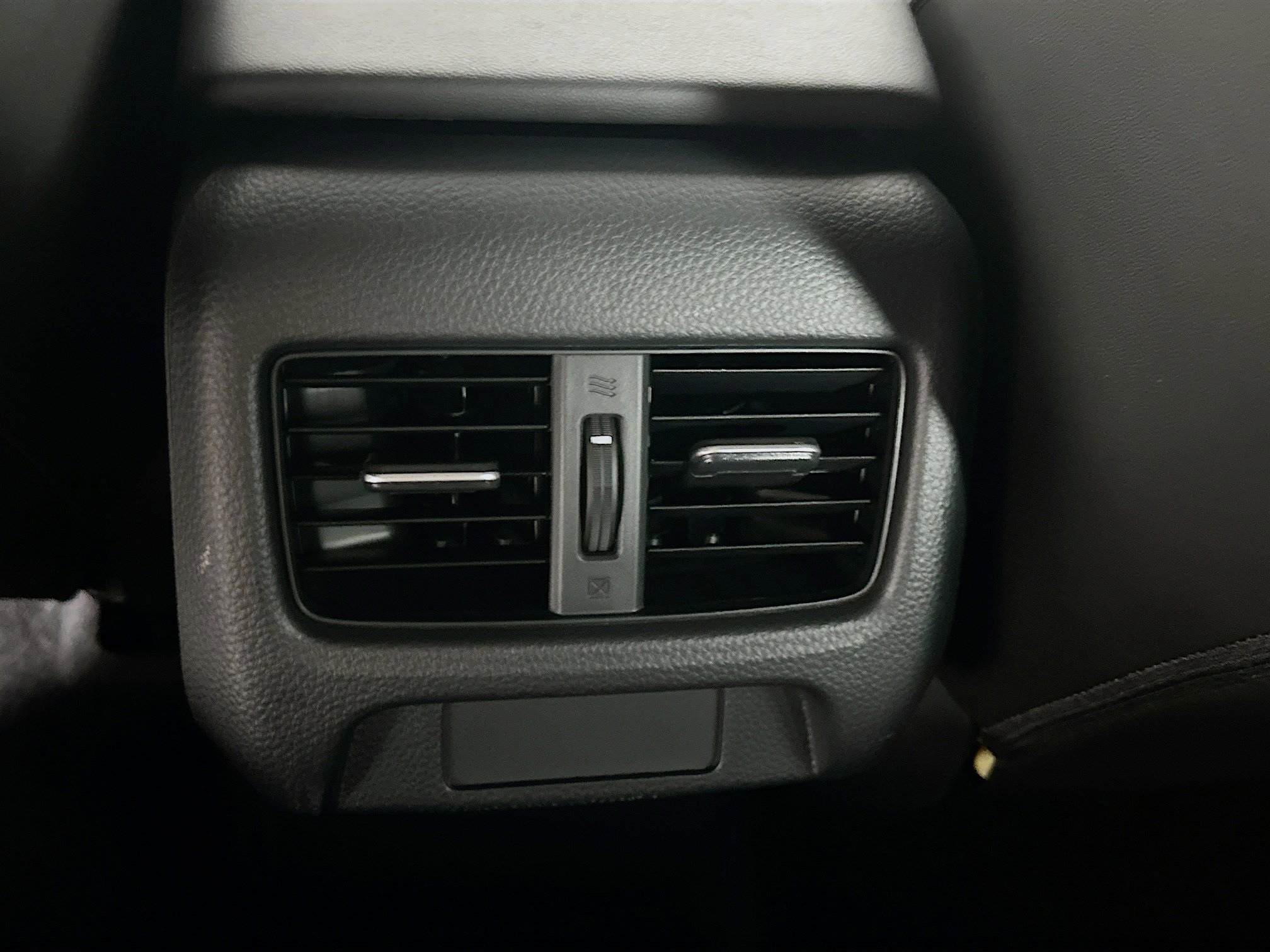 Used 2025 Acura ADX FWD image 27