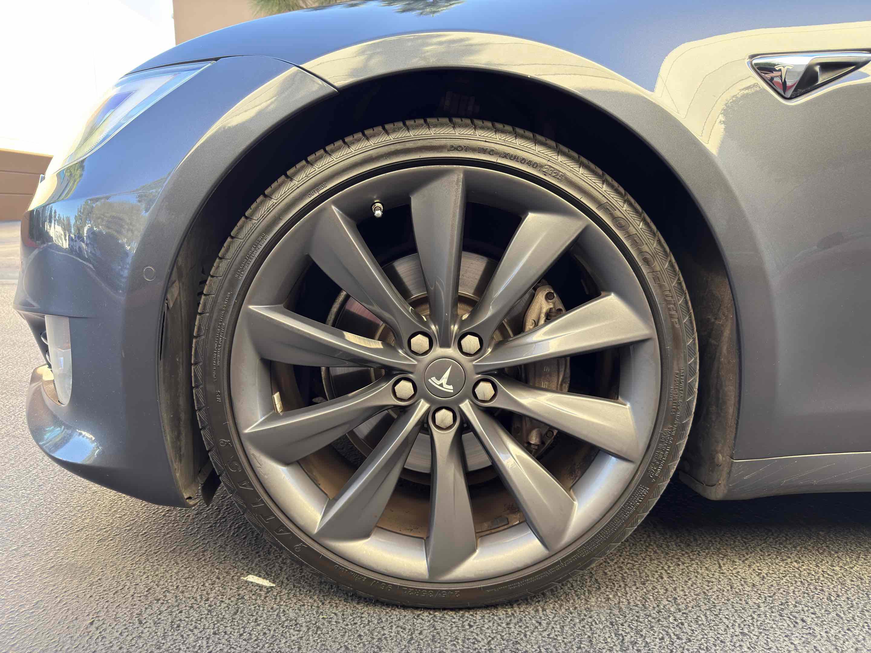 Used 2017 Tesla Model S 75 RWD image 14