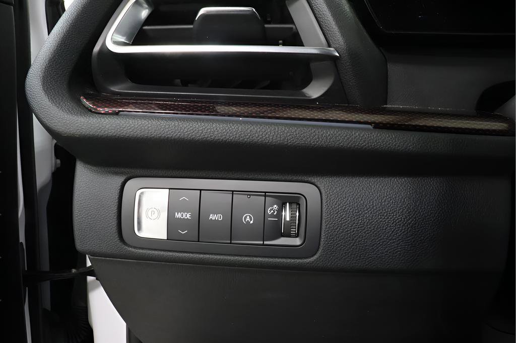 Used 2025 Chevrolet Traverse RS AWD/4WD image 20