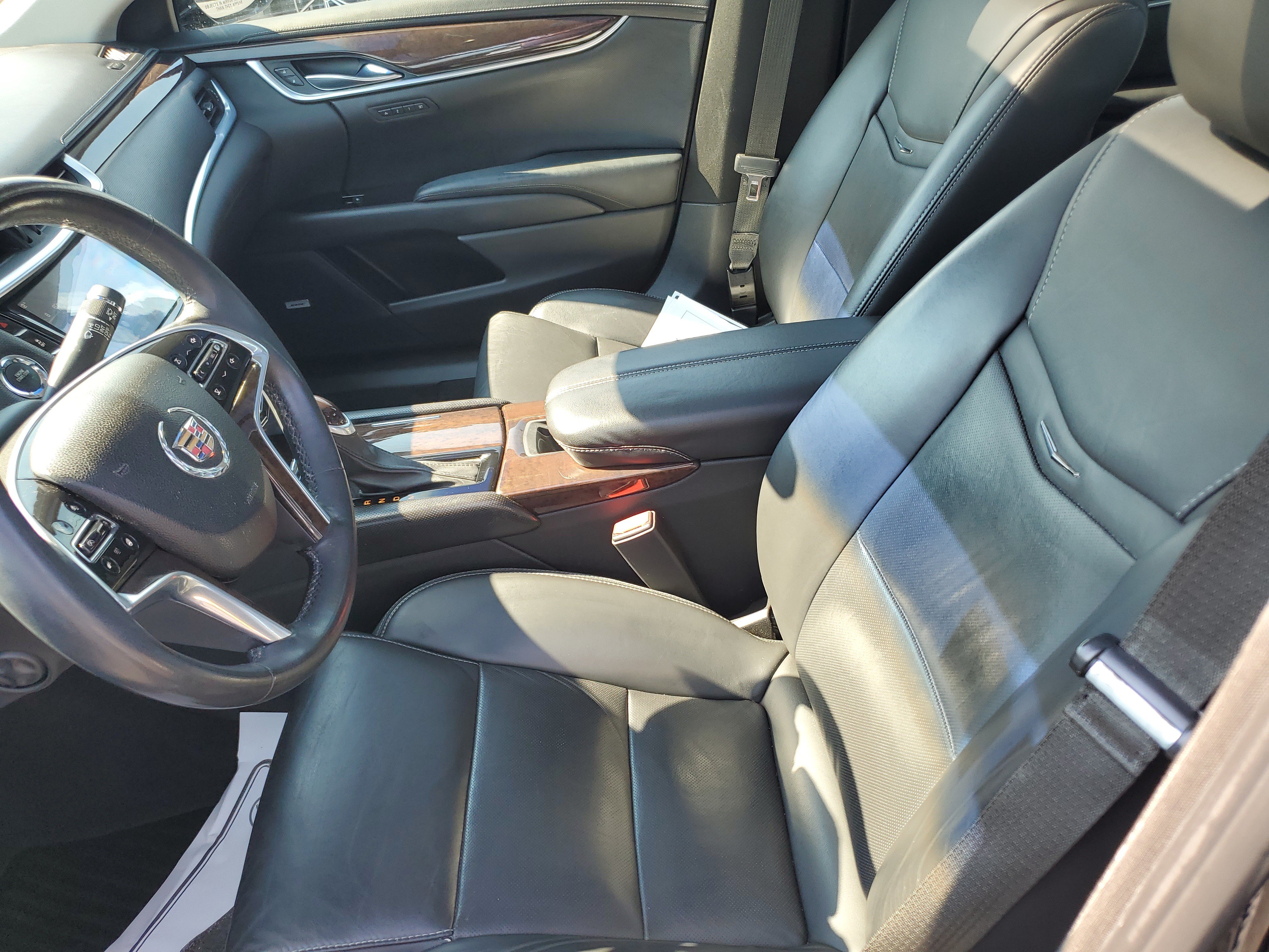 Used 2015 Cadillac XTS Luxury w/ Driver Awareness Package FWD image 16