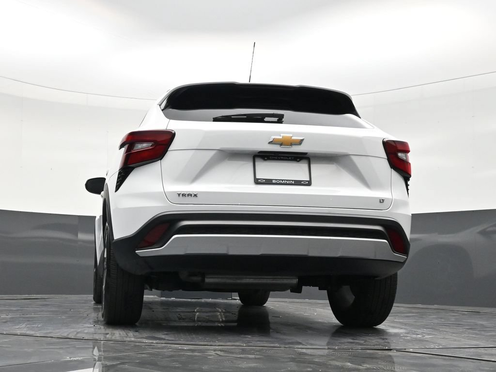 Used 2024 Chevrolet Trax LT FWD image 20