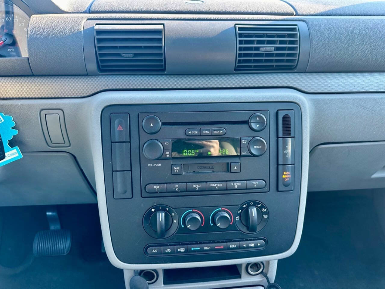 Used 2005 Ford Freestar SES image 23