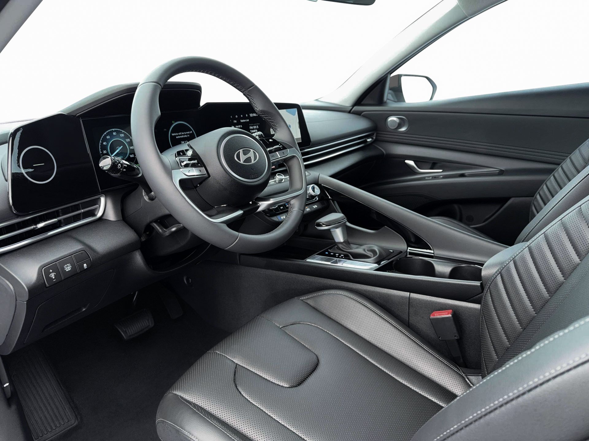 New 2026 Hyundai Elantra Limited FWD image 15