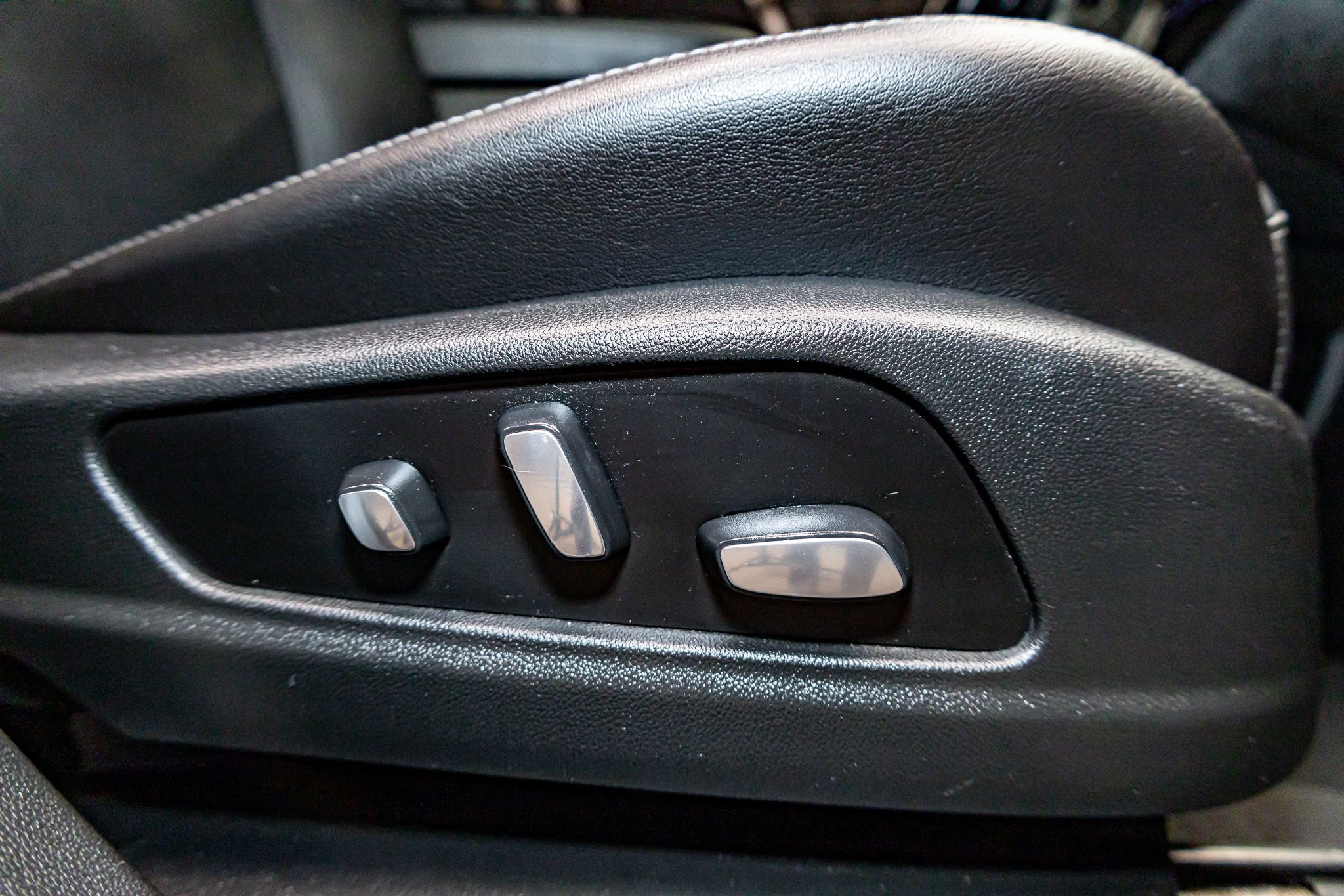 Used 2020 Cadillac XT5 Premium Luxury image 25