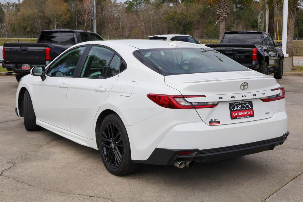 Used 2025 Toyota Camry SE FWD image 21