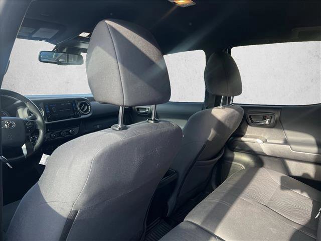 Used 2019 Toyota Tacoma TRD Sport image 17