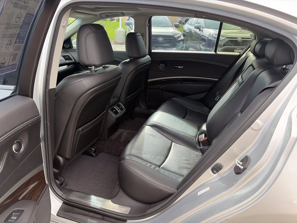 Used 2014 Acura RLX w/ Technology Package FWD image 19