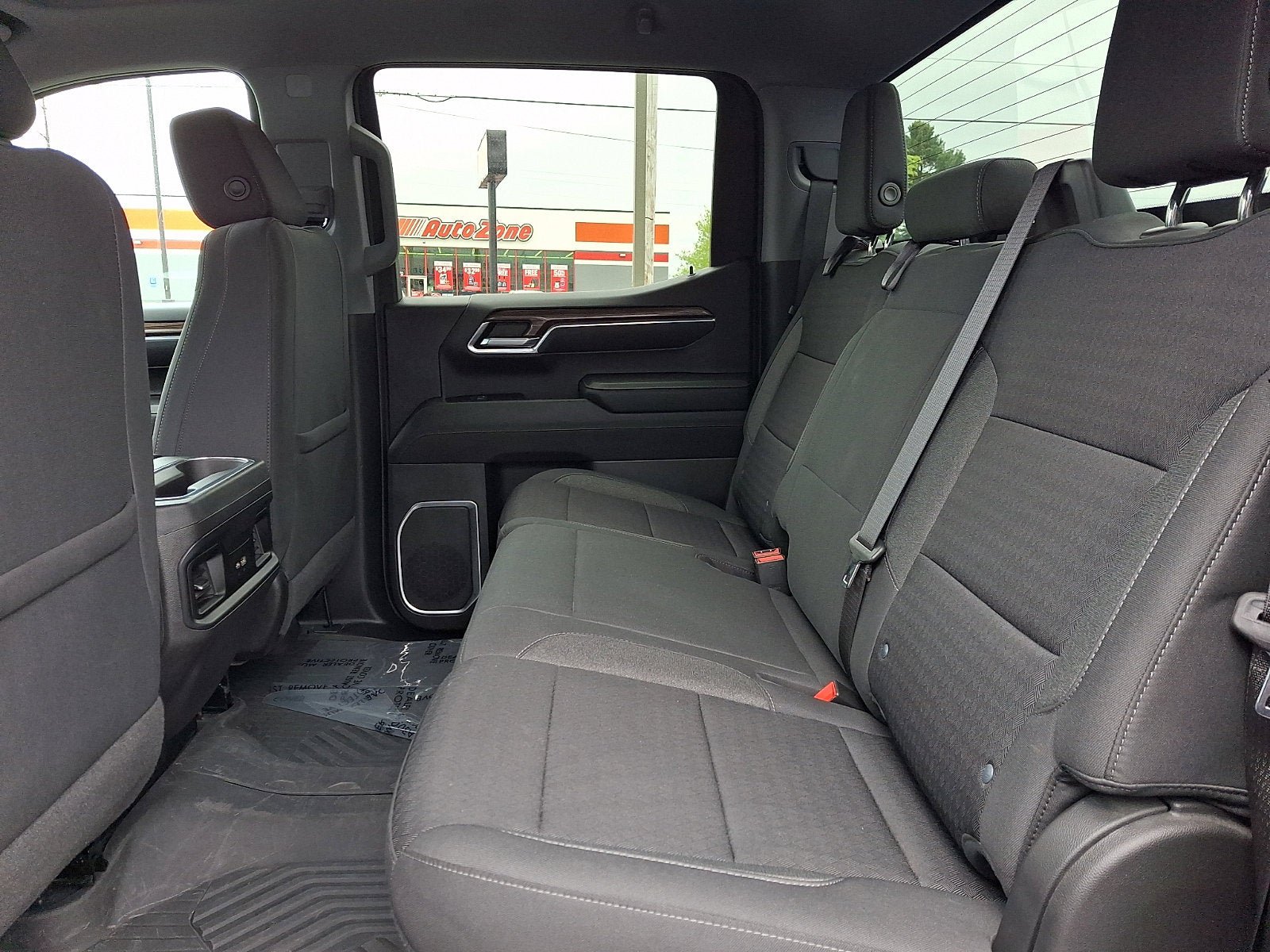 Used 2023 Chevrolet Silverado 1500 LT Trail Boss w/ LPO, Dark Essentials Package AWD/4WD image 10