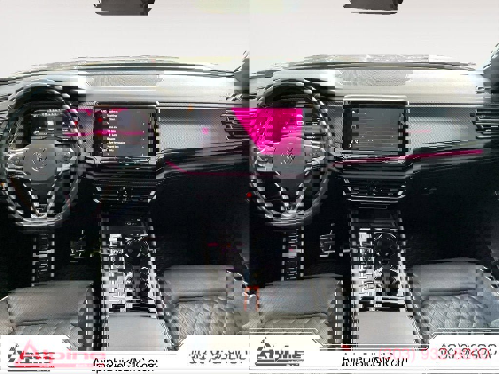 Used 2024 Volkswagen Atlas Cross Sport SEL Premium R-Line image 10