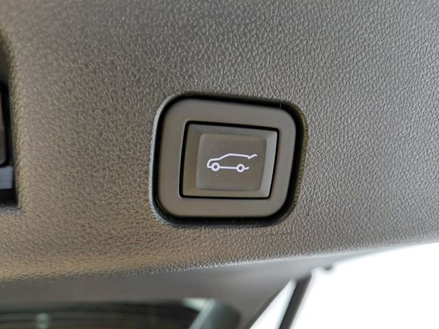 Used 2025 Chevrolet Traverse High Country w/ LPO, Floor Liner Package AWD/4WD image 46