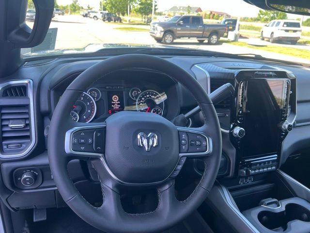 New 2026 RAM 2500 Big Horn AWD/4WD image 12