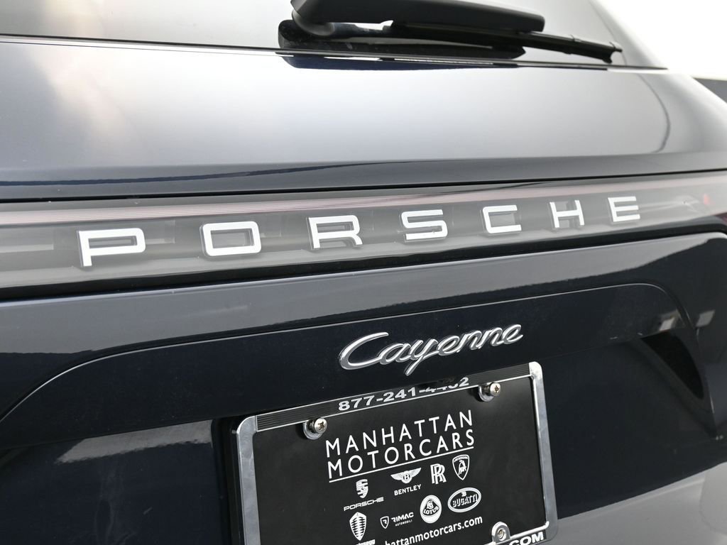 Used 2020 Porsche Cayenne AWD/4WD image 14