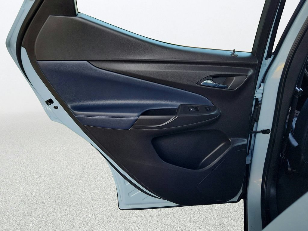 Used 2023 Chevrolet Bolt EUV Premier w/ Sun & Sound Package FWD image 24