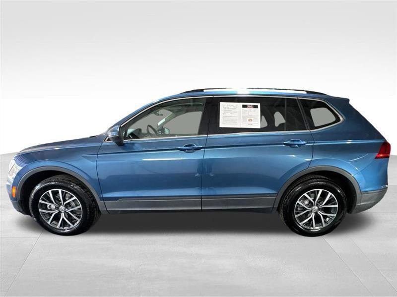 Used 2019 Volkswagen Tiguan SE w/ Panoramic Sunroof Package image 8
