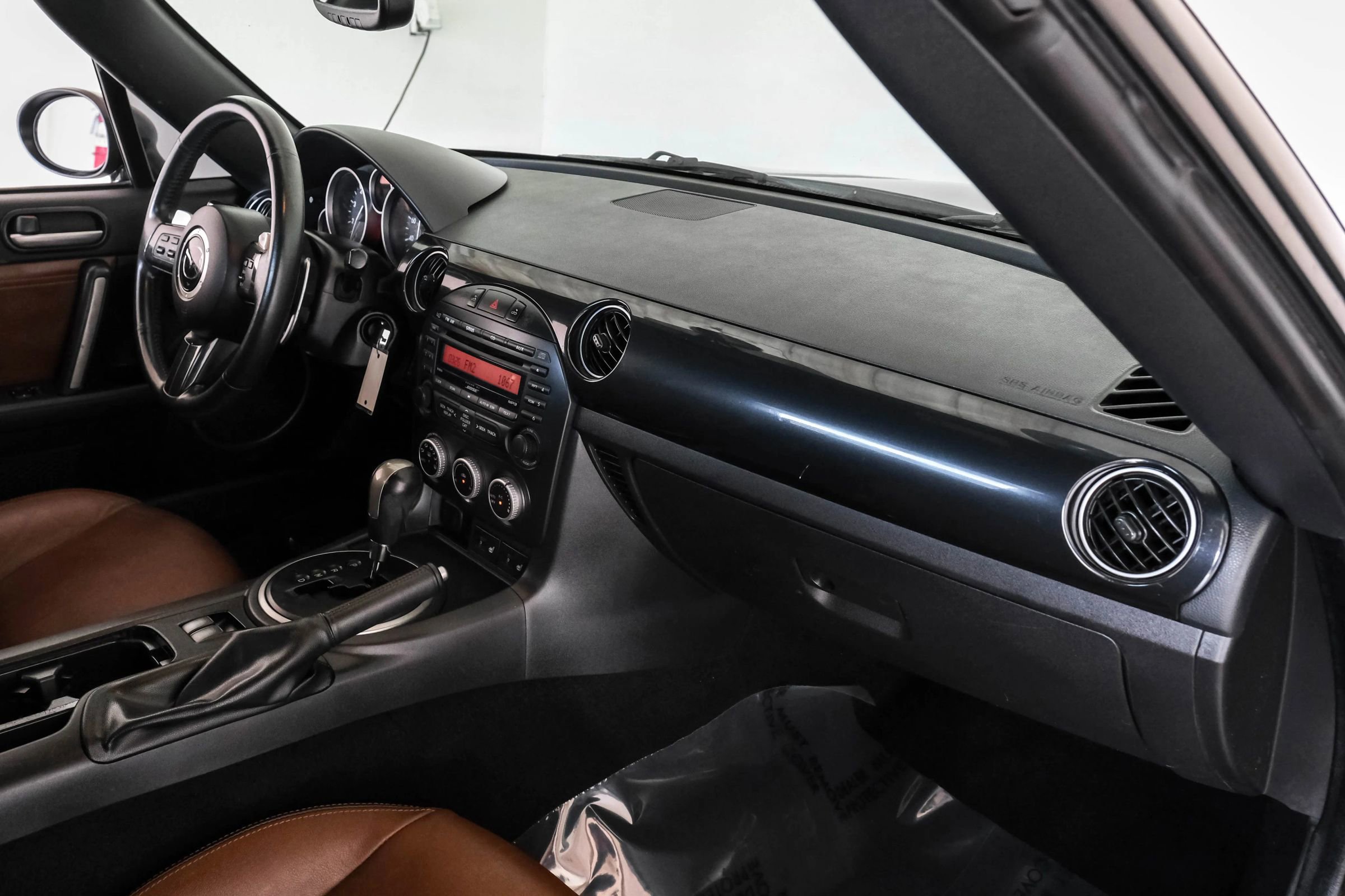 Used 2015 MAZDA MX-5 Miata Grand Touring image 11