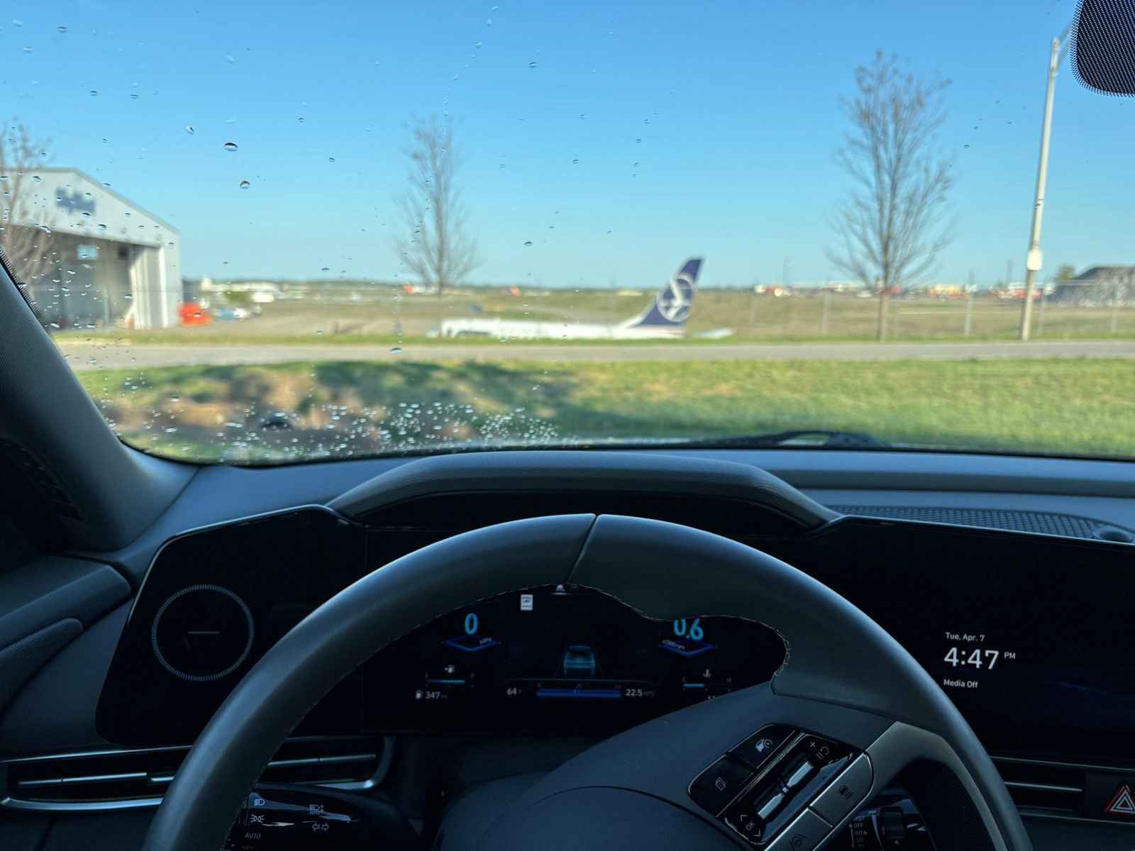 Used 2025 Hyundai Elantra SEL FWD image 34