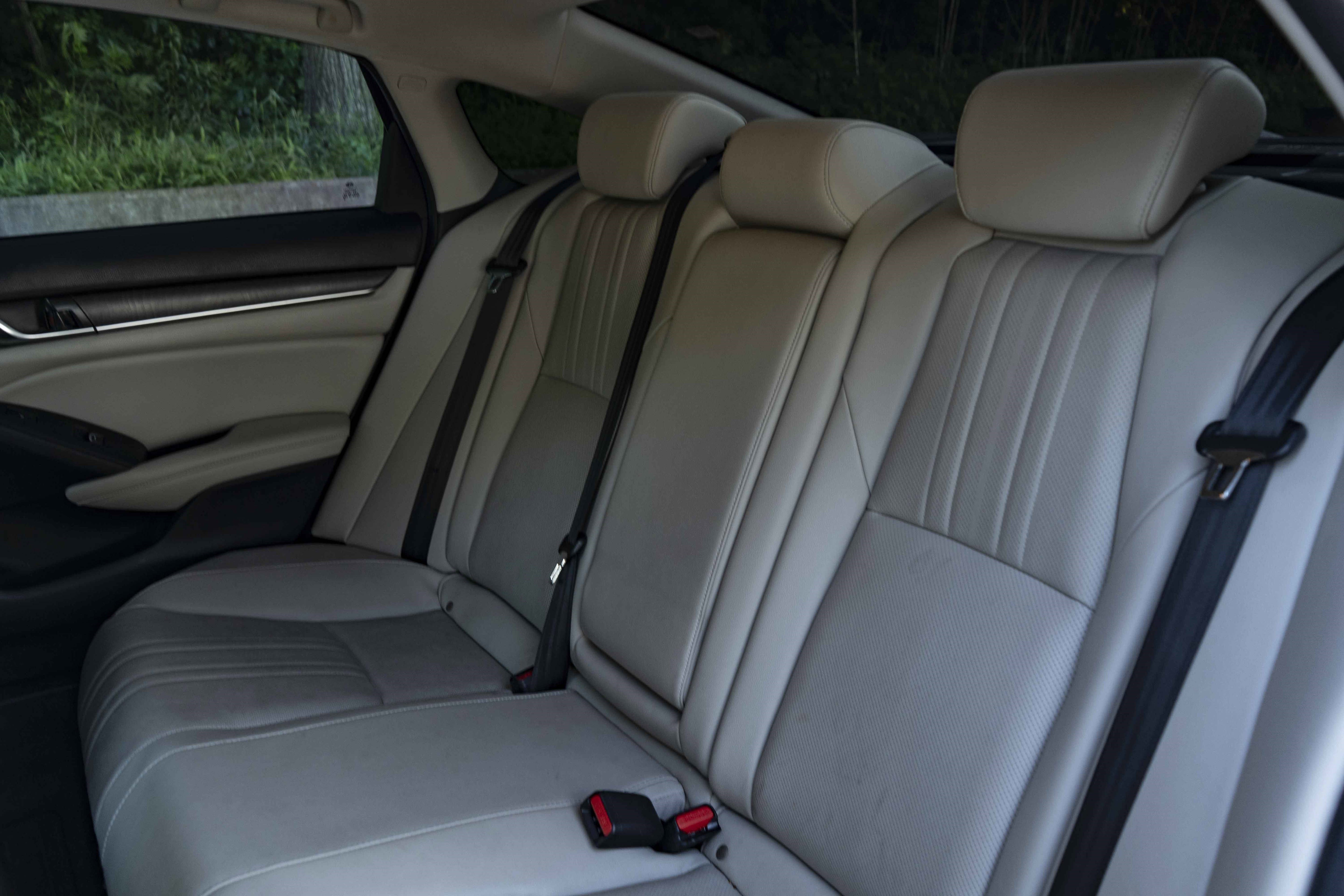 Used 2020 Honda Accord Touring image 18